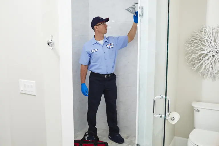 Shower installation